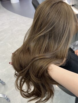 ジーナリア(Xena ria) 《Kaho》1breach～　ハニーベージュ♪