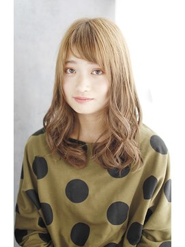 シュシュット(chouchoute) 美髪質改善ホワイトブロンドワイドバングイメチェン外ハネボブ56