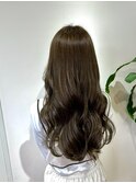 重たい髪も軽やかに、大人の韓国風ヘア