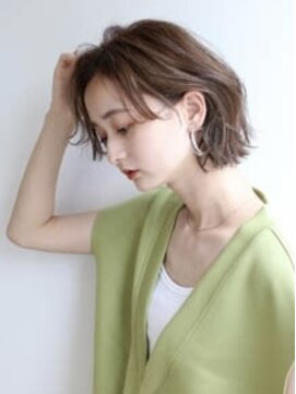 ブレス(BLESS) ちょいくびれショート