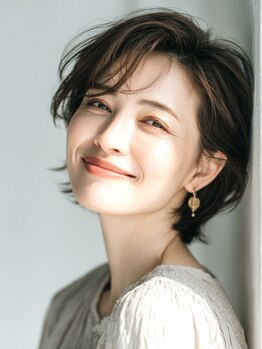 ヘアー グリーン(hair green)の写真/【白髪を活かすデザインカラー】艶感UP！大人女性に人気のワンランク上のスタイルに♪