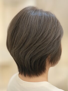 ロンロンシャ 都ホテル店(RONRONCHAT) 40代×オーガニックカラ×カーキ×ショートレイヤ