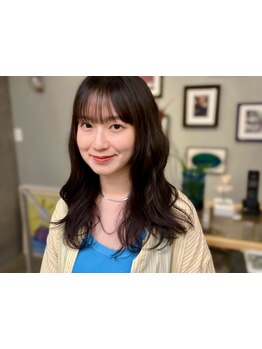 専任のマンツーマン施術により人とは違う「あなただけの」似合わせレイヤーカットで最高の魅力を演出します