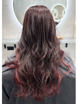 深めレッドカラー