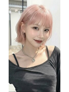 ヴィアス(VIAS.) 【SHOTA】White pink × タッセルボブ