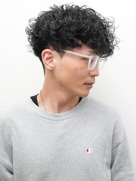 ルックグッドストア タカラヅカ(LOOK GOOD STORE TAKARAZUKA) メンズカット波巻きツイストスパイラルツーブロックマッシュ0403