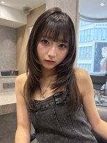 ユーフォリア 新宿通り(Euphoria)&nbsp;ミディアムレイヤーカット/イメチェンヘアスタイル/韓国/新宿/