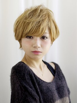 クラン(clan) ゆるふわエアリーショートボブ