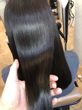 アコンプリッシュ 代官山 恵比寿(accomplish) プラチナミネコラ