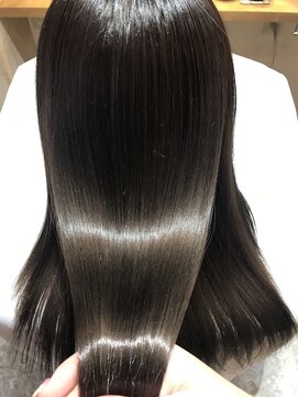 アルーシェウィズスカイ 原宿(Alushe with Sky) ダークブラウン/レイヤーロング/ロングヘア/黒髪ロング