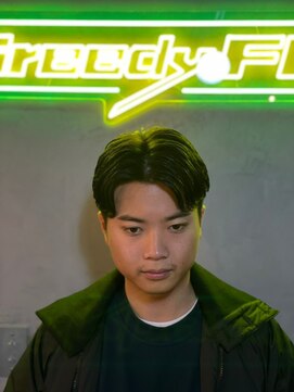 グリーディーフォックス 代々木(Greedy FOX) 韓国マッシュ/センタ-パ-ト/ツイストスパイラル/スキンフェード