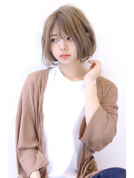 オーロ 緑地公園店(ORO) ローライトフォギーベージュ大人かわいいスリークボブ大人ボブ