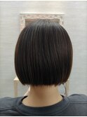切りっぱボブ