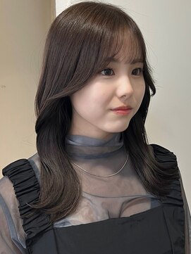 メロウ 神戸三宮(mellow) くびれミディアム / アッシュベージュ