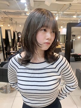 アクアオモテサンドウ(ACQUA omotesando) ◇小顔になれるミディアムウルフ