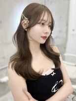 フォンズ(FONS) ヘアアレンジも可愛い！前髪顔周りカット＊くすみベージュカラー
