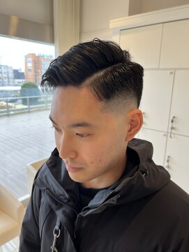 アッシュ 長津田店(Ash) 8:2 スキンフェード　　【篠崎】