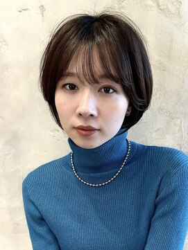 アフロート ルヴア(AFLOAT RUVUA) 「岩田莉奈」地毛風縮毛矯正 ひし形ショートボブ 白髪染め 新宿