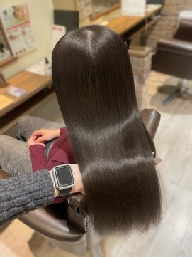 ヘアメイク シュシュ(Hair make chou chou) グレージュ　ブリーチなし　透明感　髪質改善