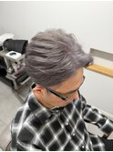 シルバーグレー