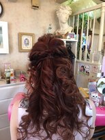 美容室 ティンカーベル ハーフアップ