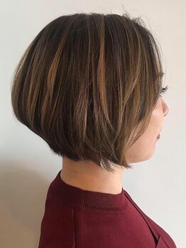 ユニ ヘアー(uni hair)の写真/【阪急茨木/一人だけの貸切空間】今までのグレイカラーで我慢していた透明感・艶感もuni hairなら叶う◎ 