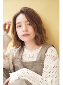 ゆるウェーブミディヘアー