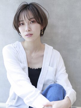 アッシュ 下北沢店(Ash) 透明感のあるシースルーバングのみみかけマッシュショート