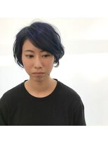 アローズソワン(HELLO'S SOIN)&nbsp;ブルーブラックでおしゃれショートに　2/12