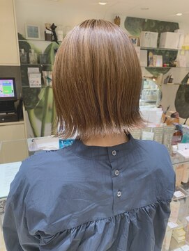 オブ ヘアー 自由が丘 ウエスト(Of HAIR WEST) 外ハネボブ/ミルクティーアッシュ/ことりベージュ/ボブパーマ