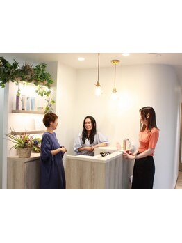 女性stylistのみ在籍◆女性目線での技術×センスはもちろん!女性ならではの悩みもお気軽にご相談ください◎