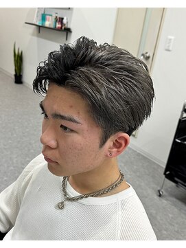 ブライト(BRIGHT) ［BRIGHT］ハーフバック×シルバーカラー［静岡/メンズ/静岡駅］