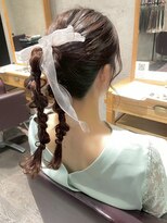 アフィナー(Afinar)&nbsp;【横浜/横浜駅】編み下ろしポニー/パーティヘアセット