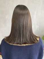 ティティ(TiTi)&nbsp;ボリュームダウンはこれ！髪質改善トリートメント！TiTi福田りの