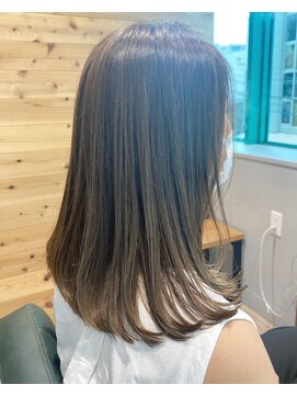 アトリエ タキ(atelier.taki) 大人のミディアムヘア/切りっぱなしミディアム/垂水
