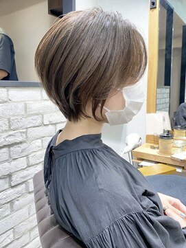 バンプ ギンザ(BUMP GINZA) 30代/40代/50代・絶壁解消・小顔前下がりショートボブ【中村】