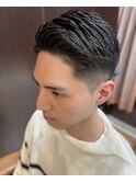 前上げアップバングヘアー
