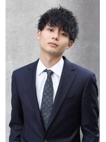 オグジュアリー 表参道(aux.)&nbsp;ツイストスパイラルパーマツーブロックマッシュメンズマッシュ