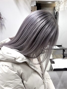 Wカラー×ホワイトブリーチ五条駅/京都駅/七条駅/四条駅/烏丸駅