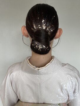 ラシク(rashicu) タイトシニヨン