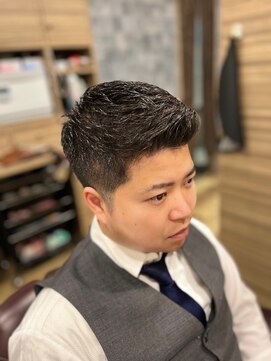 銀座マツナガ 神田店 20代30代大人オシャレ刈り上げアップバングバーバースタイル
