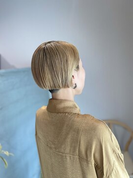シスイ(sisui) 刈り上げボブ/ハイトーンベージュ