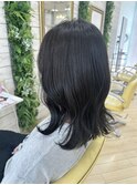 透明感グレージュカラー　くびれ巻き　外ハネ