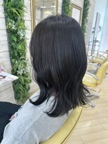 プリンプ トータルビューティ(PRIMP.total beauty) 透明感グレージュカラー　くびれ巻き　外ハネ