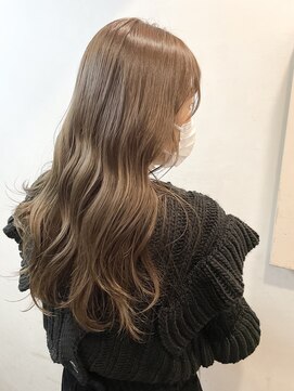 ネオリーブ チロル 横浜西口店(Neolive CiroL.) 赤みなしカラー ブリーチなしベージュ【miku】