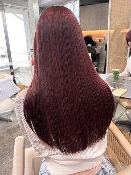 サンク 原宿 表参道(cinq) ハッシュカットミディアムレイヤーカットワインレッドカラー韓国