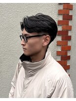 オムファミーユラグ(homme, famille raugh)&nbsp;ショートセンターパート×ニュアンスパーマ