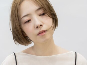 アピィス(appiis)の写真/[横浜駅/ショートボブ/ショートカット/顔周りレイヤーカット/白髪染め/髪質改善/ケアブリーチ/ハイライト]