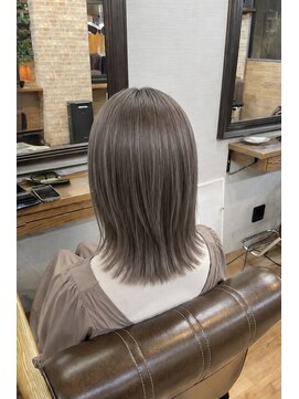プランツヘアー 20代30代グレージュカラー