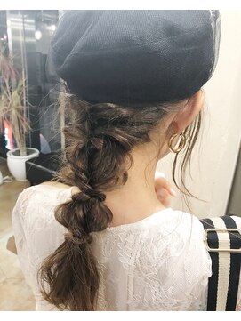 レイラバイアフロート 吉祥寺(Lila by afloat) 暗髪編み下ろし結婚式20代30代40代